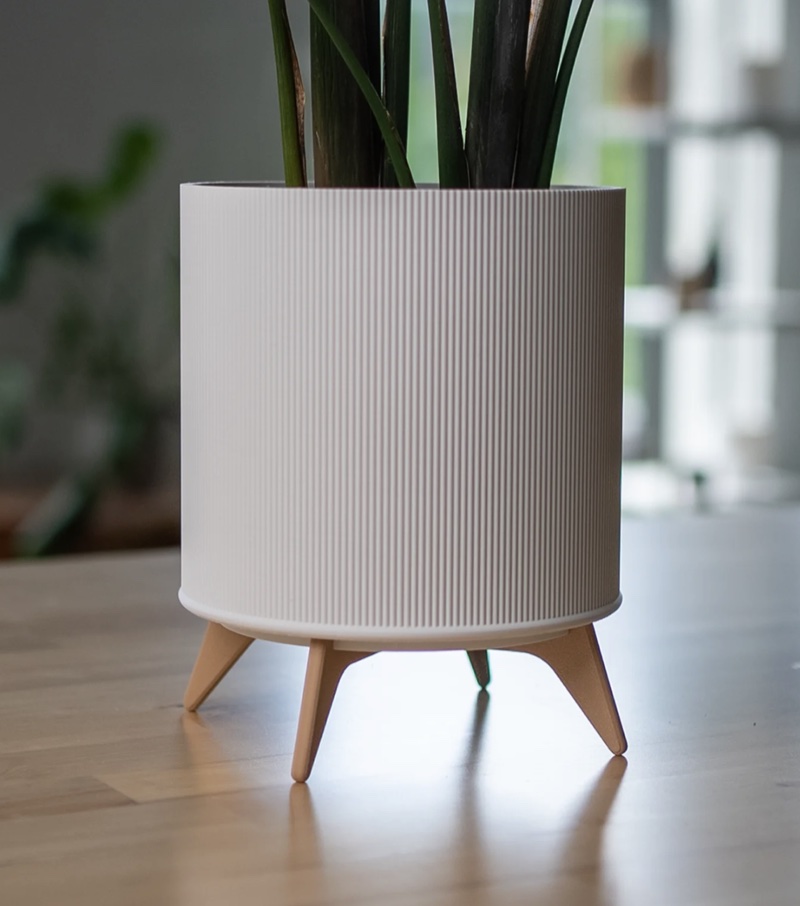 The Tyler freestanding planter